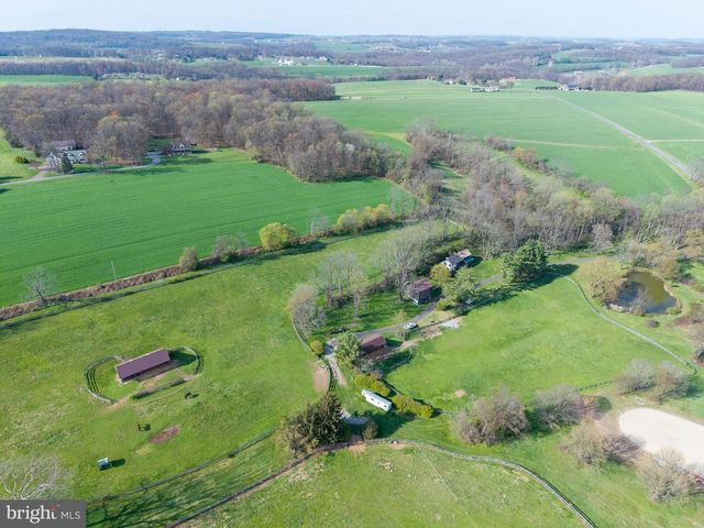 196 HIDEAWAY DR, Quarryville, PA 17566