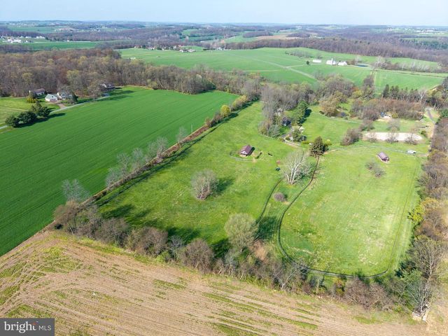 196 HIDEAWAY DR, Quarryville, PA 17566