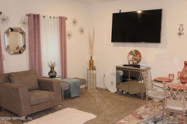 10545 MAIDSTONE COVE Drive, Jacksonville, FL 32218