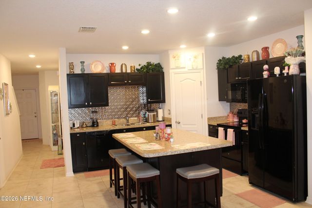 10545 MAIDSTONE COVE Drive, Jacksonville, FL 32218