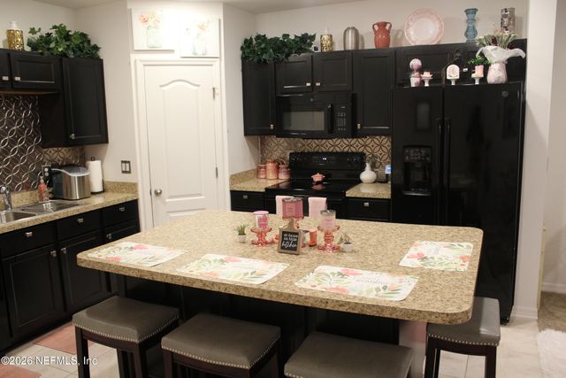 10545 MAIDSTONE COVE Drive, Jacksonville, FL 32218