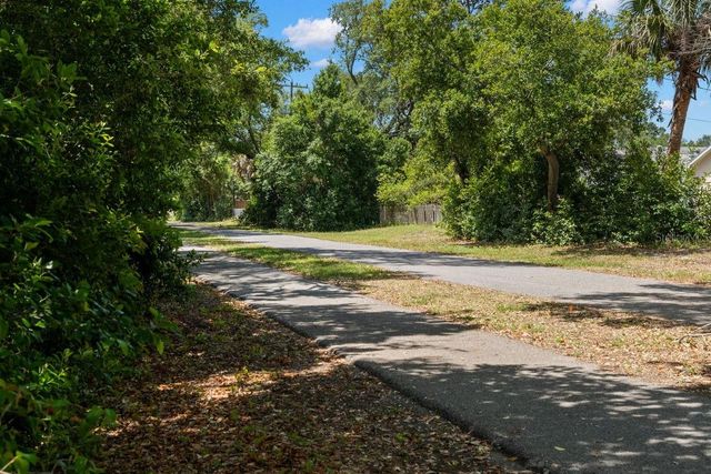 1658 DOUGLAS AVENUE, Dunedin, FL 34698