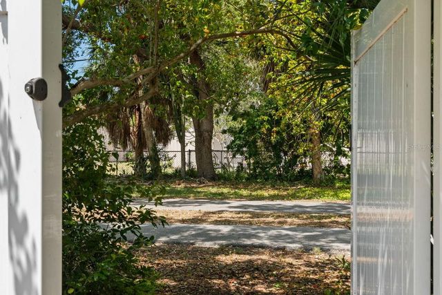 1658 DOUGLAS AVENUE, Dunedin, FL 34698