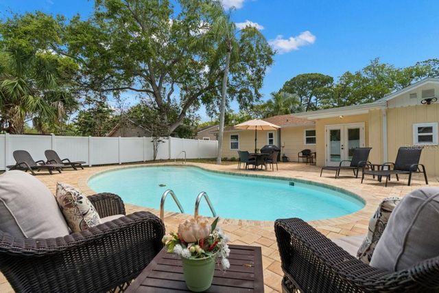 1658 DOUGLAS AVENUE, Dunedin, FL 34698