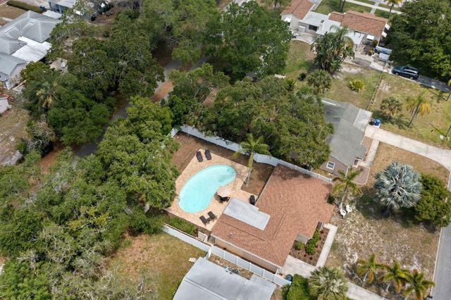 1658 DOUGLAS AVENUE, Dunedin, FL 34698