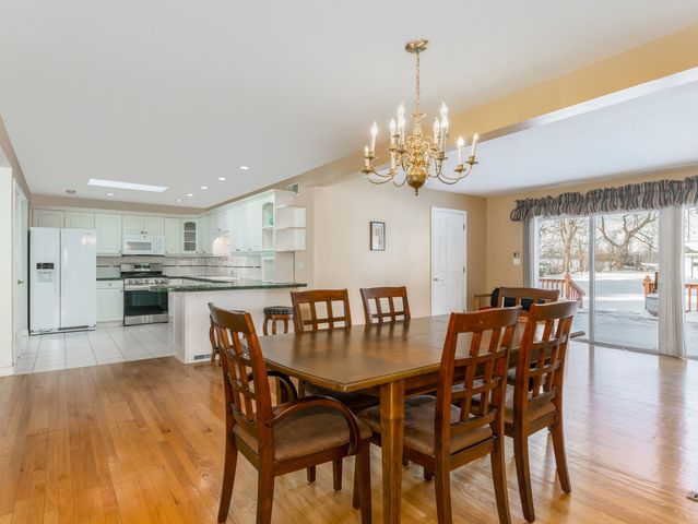 178 Brookhill Road, Libertyville, IL 60048