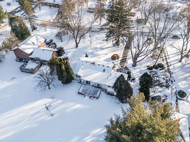 178 Brookhill Road, Libertyville, IL 60048