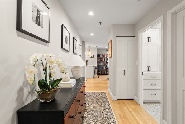 350 North St 200, Boston, MA 02113