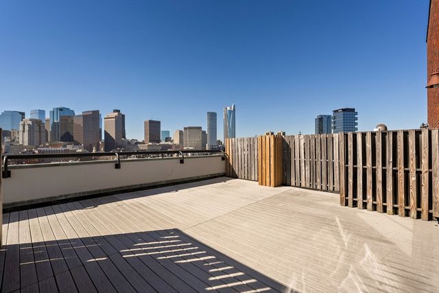 350 North St 200, Boston, MA 02113