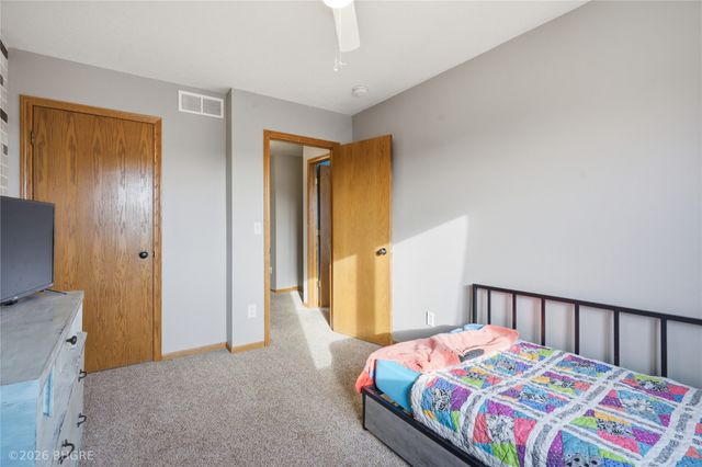 1215 N 7th Street, Indianola, IA 50125