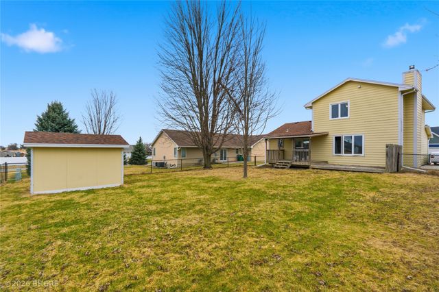 1215 N 7th Street, Indianola, IA 50125