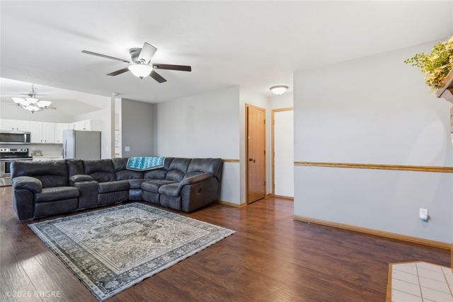 1215 N 7th Street, Indianola, IA 50125