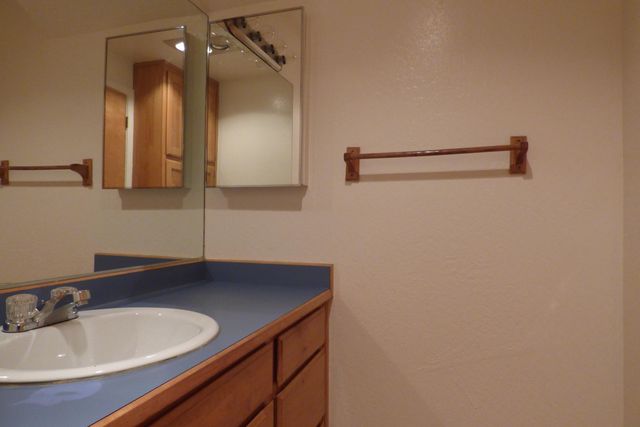 210 W Main Street, Rogue River, OR 97537