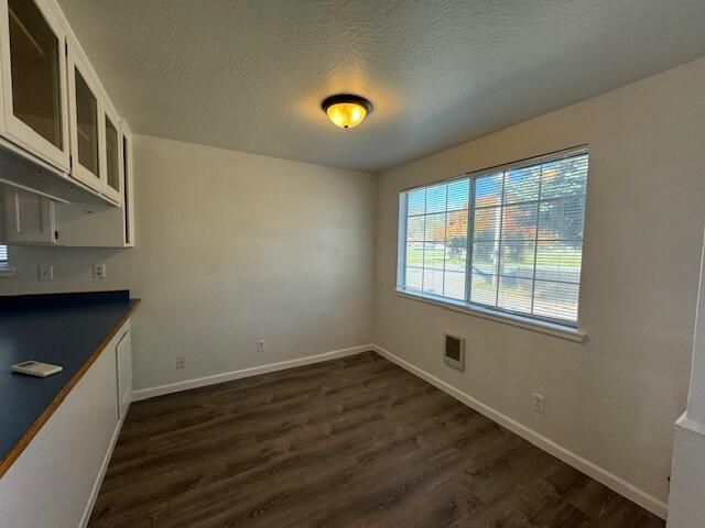 210 W Main Street, Rogue River, OR 97537