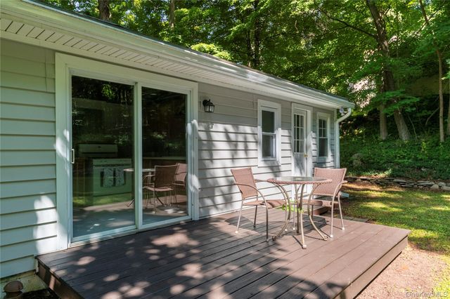 6 Hemlock Trail Court, Carmel, NY 10512