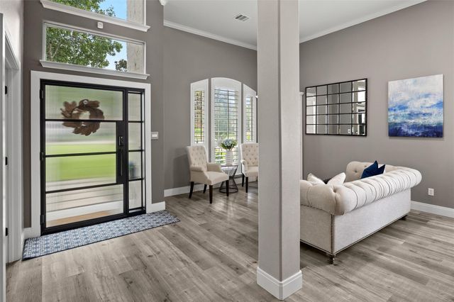 291 Torrington DR, Austin, TX 78737