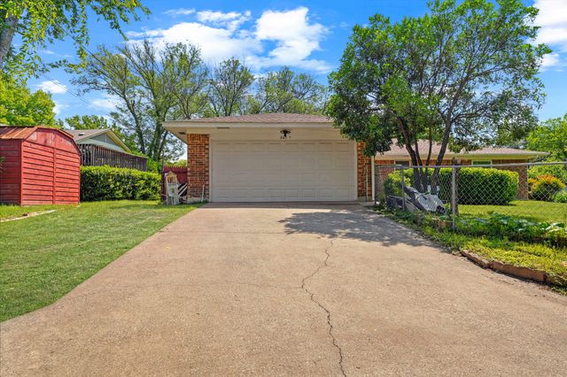 347 Merribrook Trail, Duncanville, TX 75116