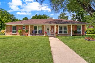 347 Merribrook Trail, Duncanville, TX 75116