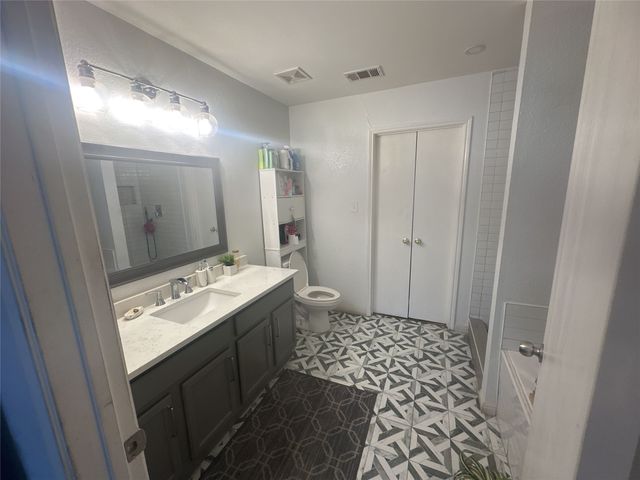 3416 Knoll Trail, Balch Springs, TX 75180