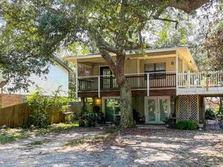 5771 Coronada Blvd, Pensacola, FL 32507
