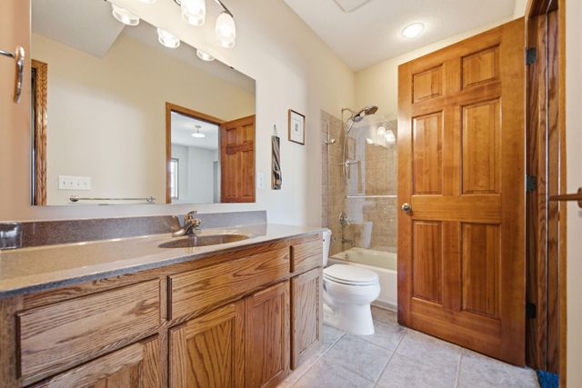 11656 Azure Lane, Inver Grove Heights, MN 55077