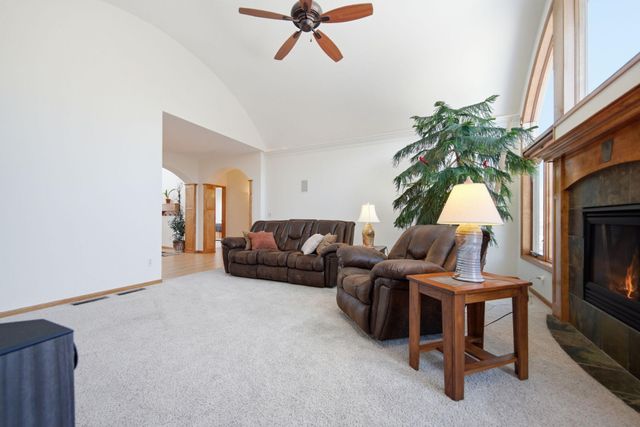 11656 Azure Lane, Inver Grove Heights, MN 55077