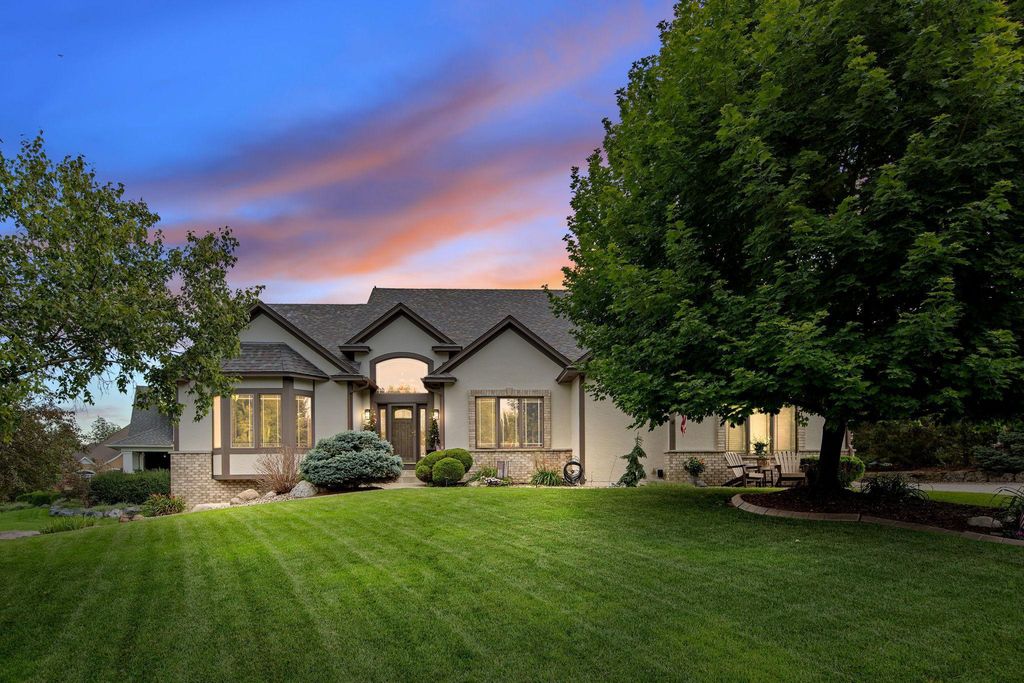 11656 Azure Lane, Inver Grove Heights, MN 55077