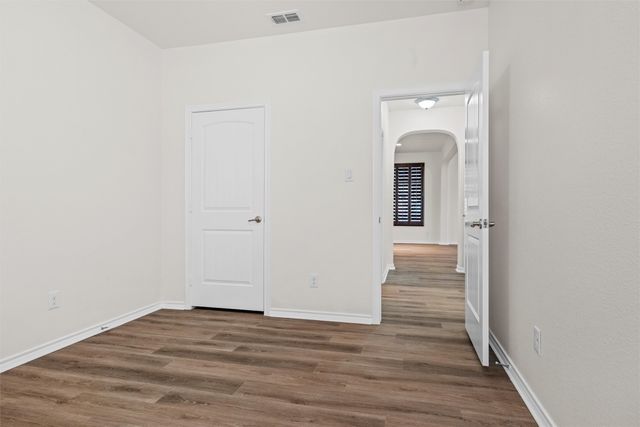 1217 Meadowlakes Drive, Azle, TX 76020