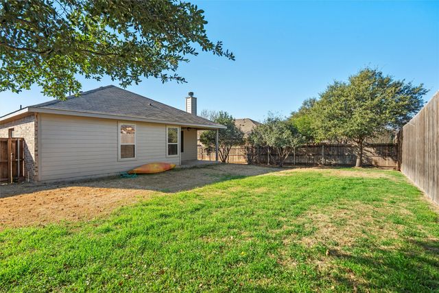 1217 Meadowlakes Drive, Azle, TX 76020