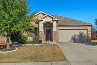 1217 Meadowlakes Drive, Azle, TX 76020
