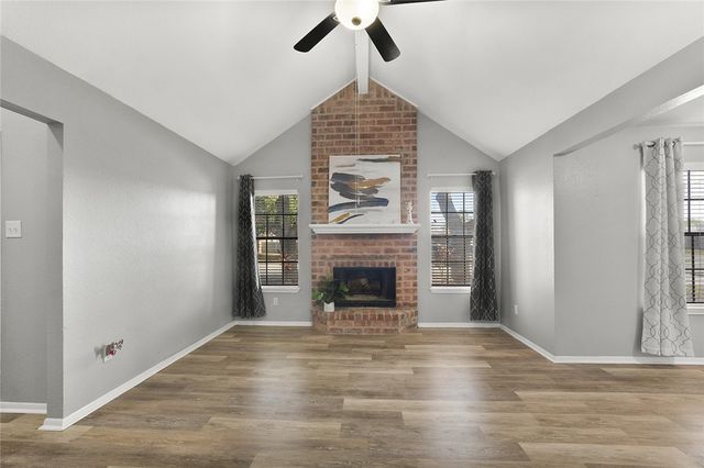 905 Saint Bernard St, Corpus Christi, TX 78418