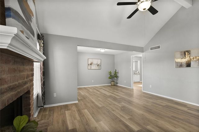 905 Saint Bernard St, Corpus Christi, TX 78418