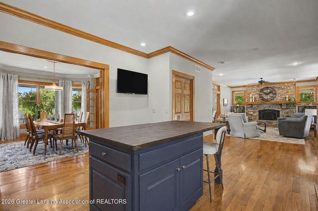 8628 Hearth Stone Way, Grand Ledge, MI 48837