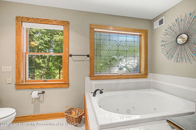 8628 Hearth Stone Way, Grand Ledge, MI 48837