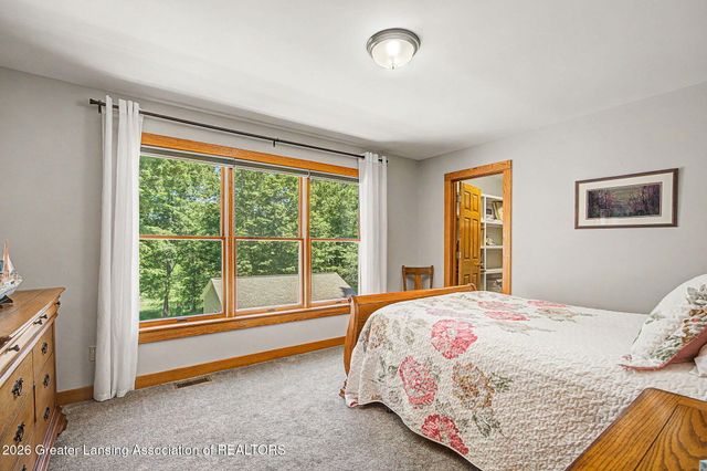 8628 Hearth Stone Way, Grand Ledge, MI 48837