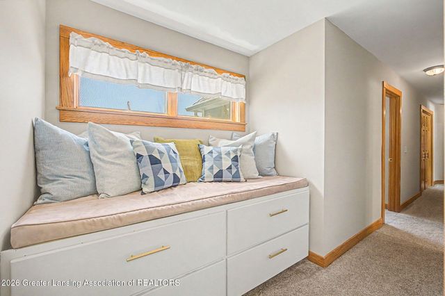 8628 Hearth Stone Way, Grand Ledge, MI 48837