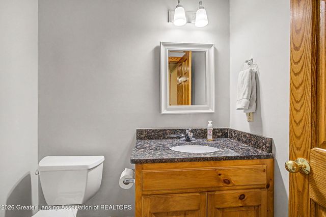 8628 Hearth Stone Way, Grand Ledge, MI 48837