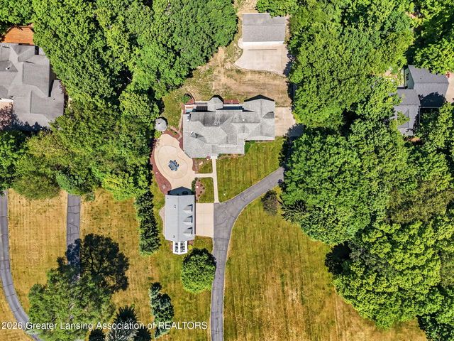 8628 Hearth Stone Way, Grand Ledge, MI 48837