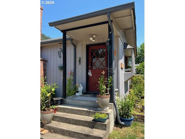 46791 WINFREY Rd, Westfir, OR 97492