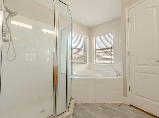 210 SMOKEY HILL AVENUE, Ruskin, FL 33570