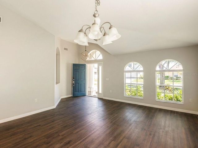 210 SMOKEY HILL AVENUE, Ruskin, FL 33570
