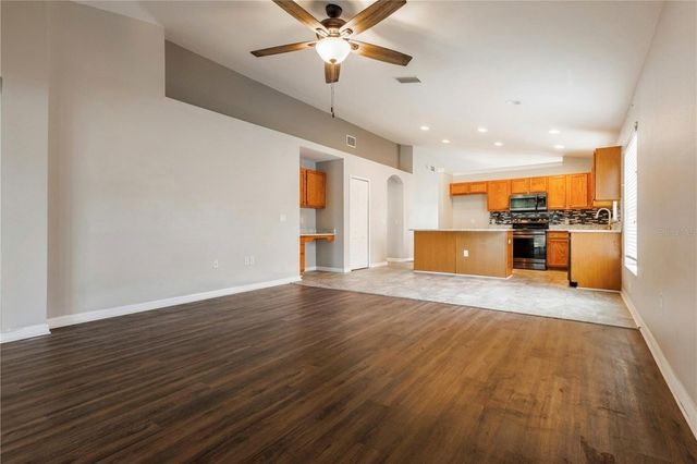 210 SMOKEY HILL AVENUE, Ruskin, FL 33570