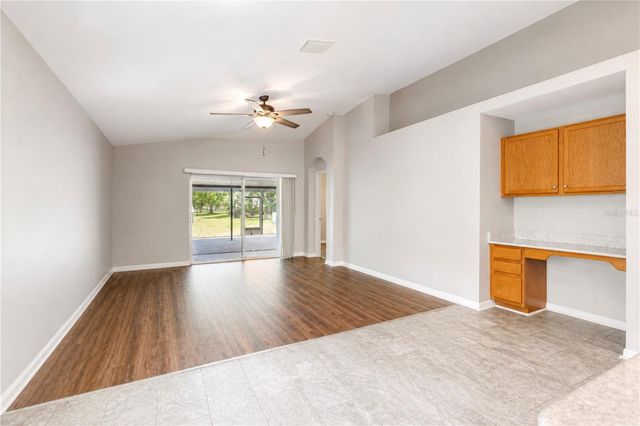 210 SMOKEY HILL AVENUE, Ruskin, FL 33570