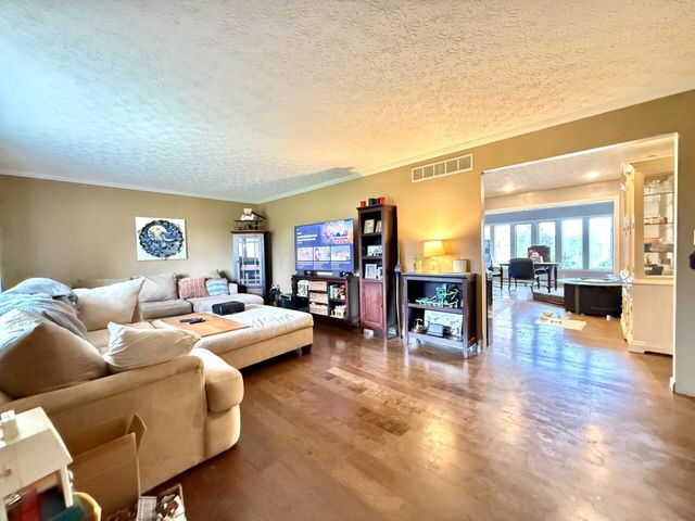 8765 Colvin Drive, Plain City, OH 43064