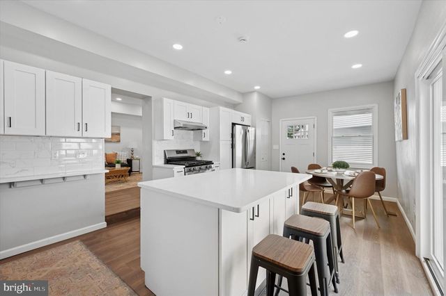 721 MOUNT VERNON AVE, Folsom, PA 19033