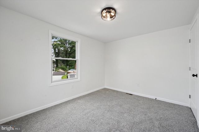 721 MOUNT VERNON AVE, Folsom, PA 19033