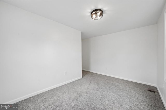 721 MOUNT VERNON AVE, Folsom, PA 19033