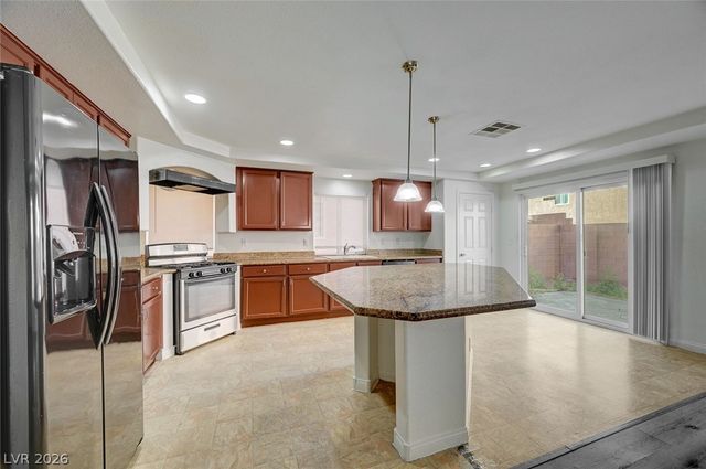 6844 Treble Clef Avenue, Las Vegas, NV 89139