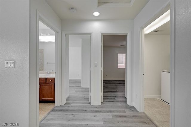 6844 Treble Clef Avenue, Las Vegas, NV 89139