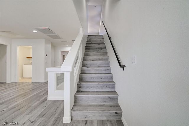 6844 Treble Clef Avenue, Las Vegas, NV 89139